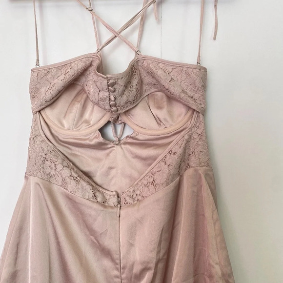 HOUSE OF CB 'Georgia' Crystal Satin and Lace Midi Dress cutout Size M NWOT - Picture 14 of 16